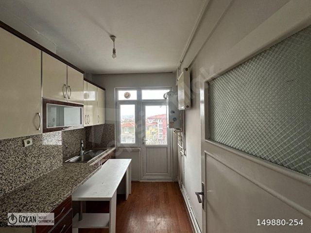 TUNALI’YA YÜRÜME MESAFESİNDE ANKARA MANZARALI TEMİZ 3+1 KİRALIK BAĞIMSIZ DAİRE - Görsel 19