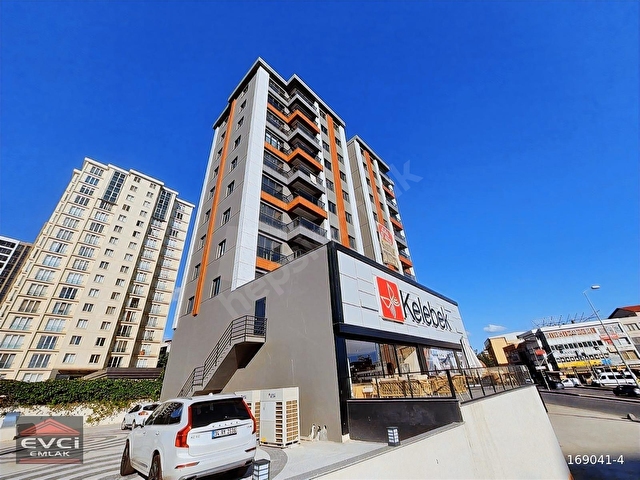 EVCİDEN 4+1 METROYA YAKIN, DENİZ MANZARALI, EMSALSİZ DAİRE.