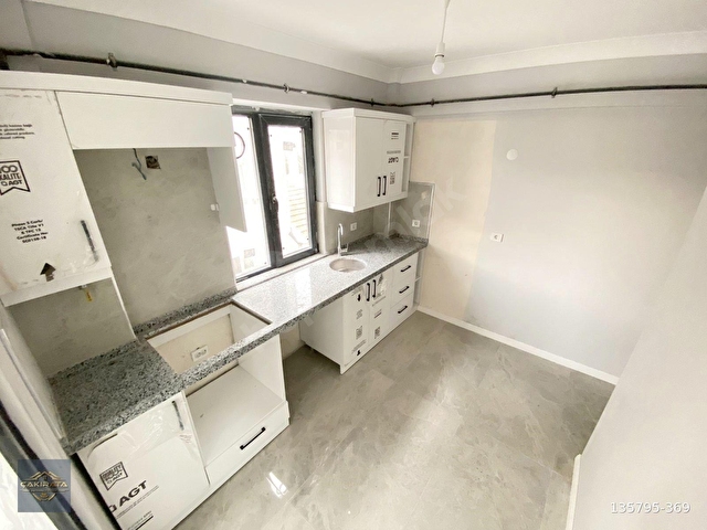 Bandırma 600 Evler Mah Köşe Başı 2+1 Ara Kat Satılık Daire - Görsel 2