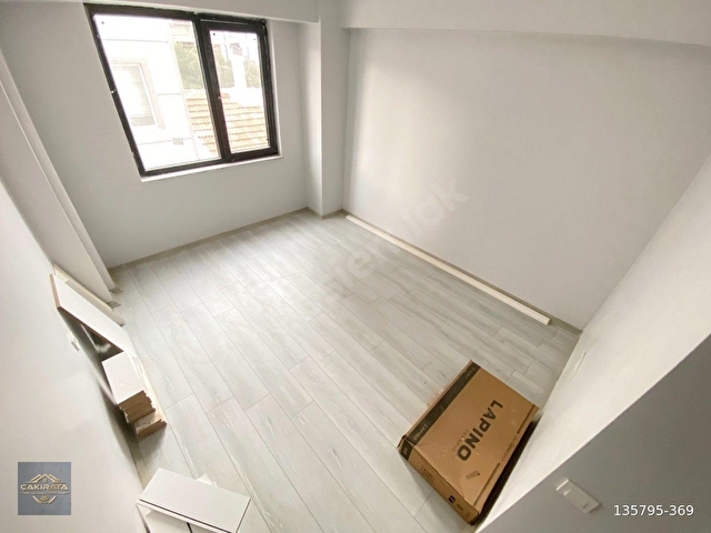 Bandırma 600 Evler Mah Köşe Başı 2+1 Ara Kat Satılık Daire - Görsel 12