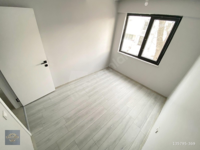 Bandırma 600 Evler Mah Köşe Başı 2+1 Ara Kat Satılık Daire - Görsel 16