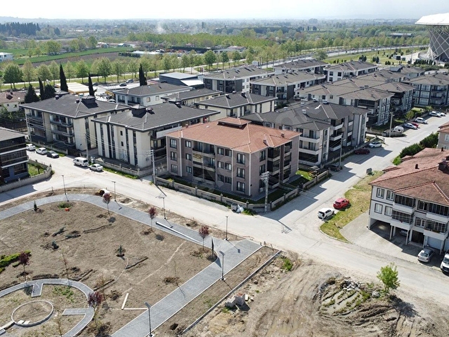Güneşlerde Park Karşısı Kapalı Otoparklı Geniş 2+1 - Görsel 6