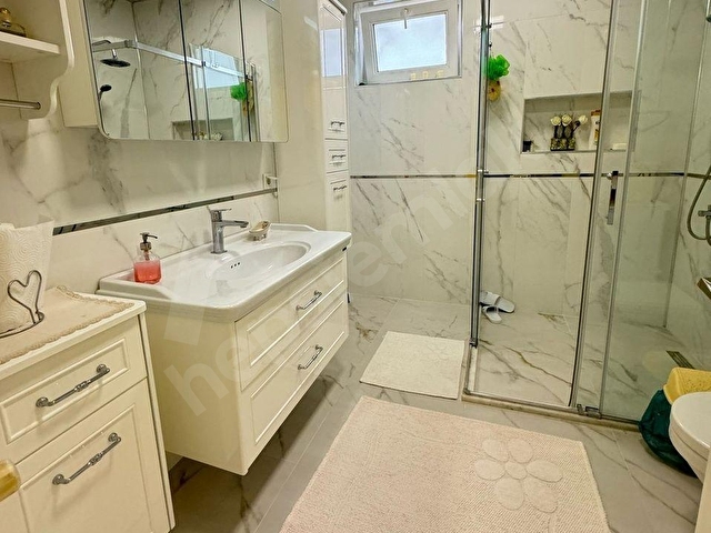 GÜZELŞEHİR SİTESİ 5+2 250 M2 YAPILI VİLLA - Görsel 20