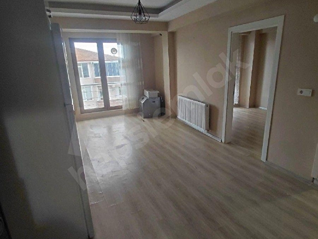 karasuda kiralık 1+1 doğalgaz kombili eşyasız daire - Görsel 4