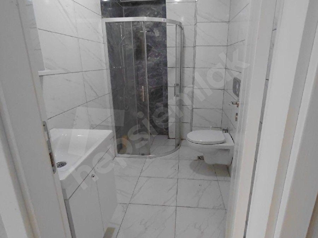 karasuda kiralık 1+1 doğalgaz kombili eşyasız daire - Görsel 12