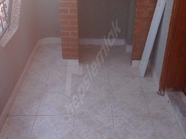 kiremithane lisesi civarı 3+1 kapalı mutfak kiralık daire - Görsel 2
