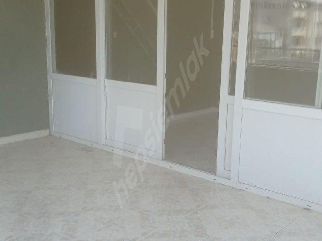 kiremithane lisesi civarı 3+1 kapalı mutfak kiralık daire - Görsel 6