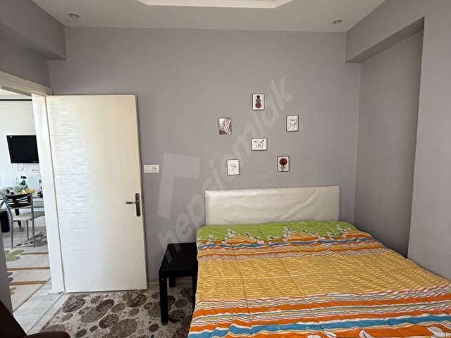 35LİK CADDE SAHİBİNDEN ACİL SATILIK 1+1 DAİRE  YATIRIMLIK - Görsel 2