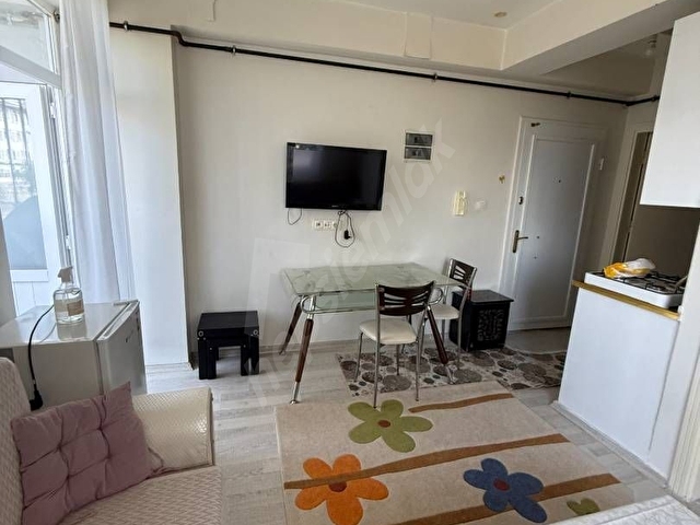 35LİK CADDE SAHİBİNDEN ACİL SATILIK 1+1 DAİRE  YATIRIMLIK - Görsel 5