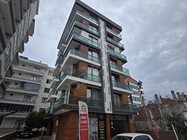 SAHİLE YÜRÜME MESAFESİNDE LÜX KİRALIK 1+1 DAİRE.
