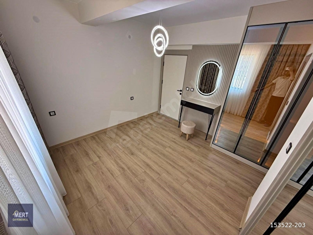 MERTDEN 29 EKİMDE DOLULAR DOLUSU YÜKSEK KREDİ LİMİTLİ 3+1 DAİRE - Görsel 23