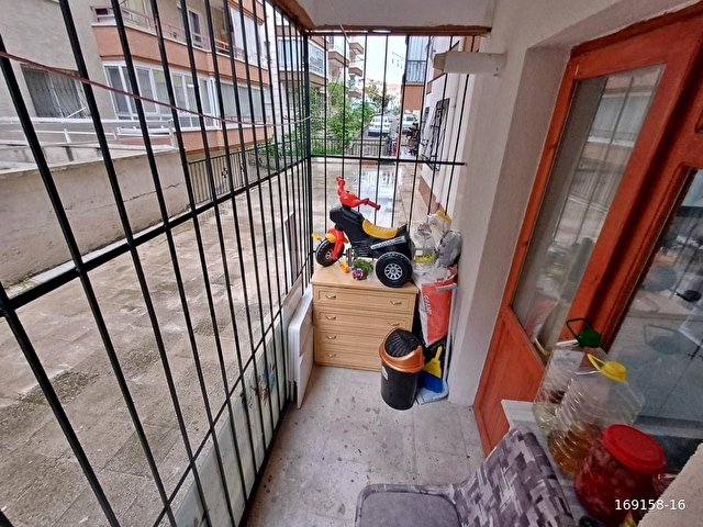 MERKEZ EMLAKDAN SAKIZ AĞACI CADDESİ CEPHELER AÇIK İSKANLI 2+1 - Görsel 18