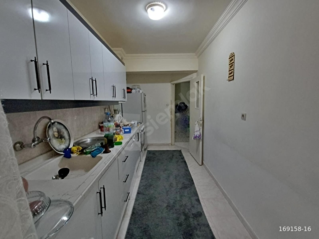 MERKEZ EMLAKDAN SAKIZ AĞACI CADDESİ CEPHELER AÇIK İSKANLI 2+1 - Görsel 3