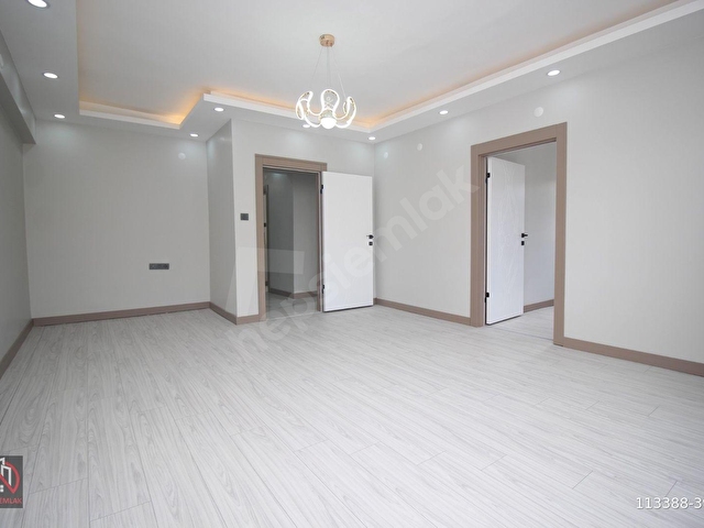 EMRE EMLAKTAN AKŞEMSETTİN MAHALLESİNDE KATTA FULL YAPILI 3+1 SATILIK DAİRE - Görsel 8