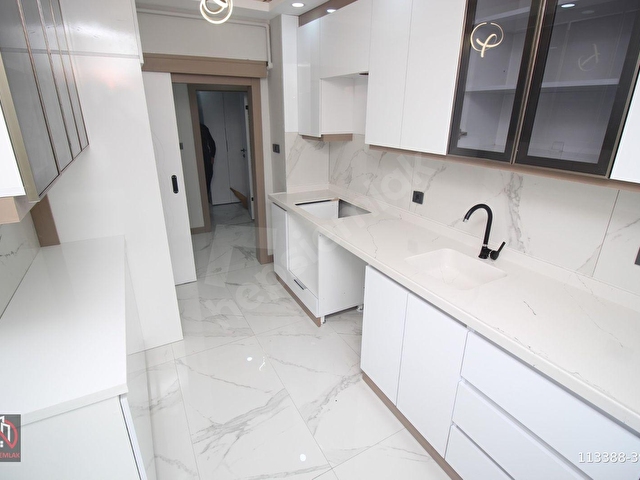 EMRE EMLAKTAN AKŞEMSETTİN MAHALLESİNDE KATTA FULL YAPILI 3+1 SATILIK DAİRE - Görsel 3