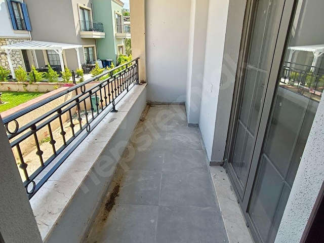 ÇANAKKALE MERKEZ ÇINARLI DENİZ MANZARALI SATILIK 5+1 VİLLA - Görsel 4