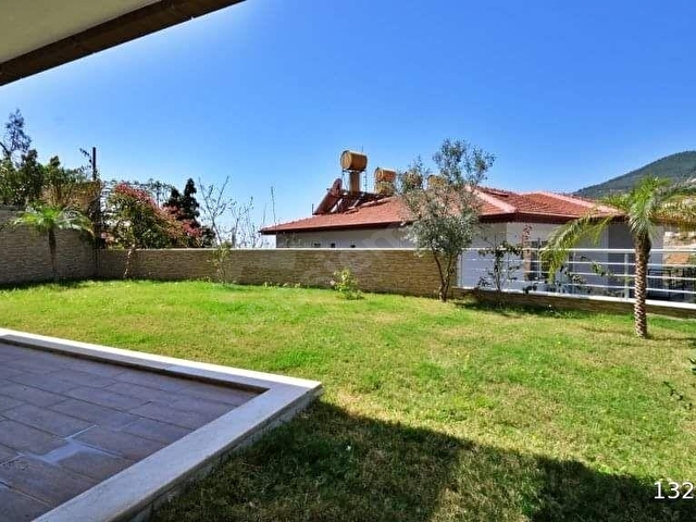 ALANYA BEKTAŞTA SİTE İÇERİSİNDE PRESTİJLİ MÜSTAKİL VİLLA - Görsel 11