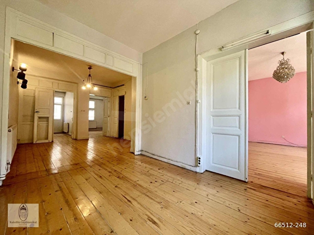 KULEDİBİ GAYRİMENKULDEN KİRALIK GALATA KULESİNE KOMŞU DAİRE - Görsel 13