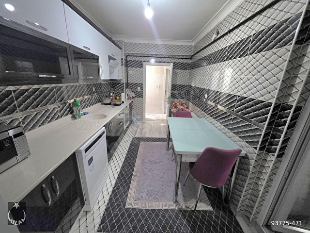 HİLALDEN Y.BAYINDIRDA ASANSÖRLÜ GENİŞ M2Lİ FULL YAPILI DAİRE - Görsel 2