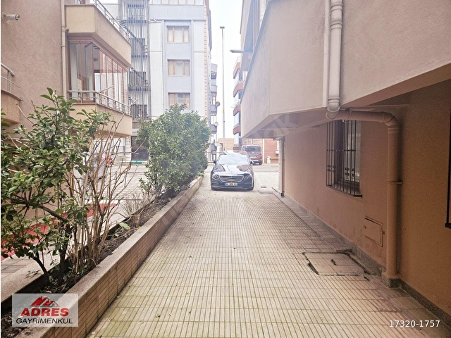 ADRESden BAHÇELİEVLER HARİKA KONUMDA SATILIK 1+1 DAİRE!!! - Görsel 3
