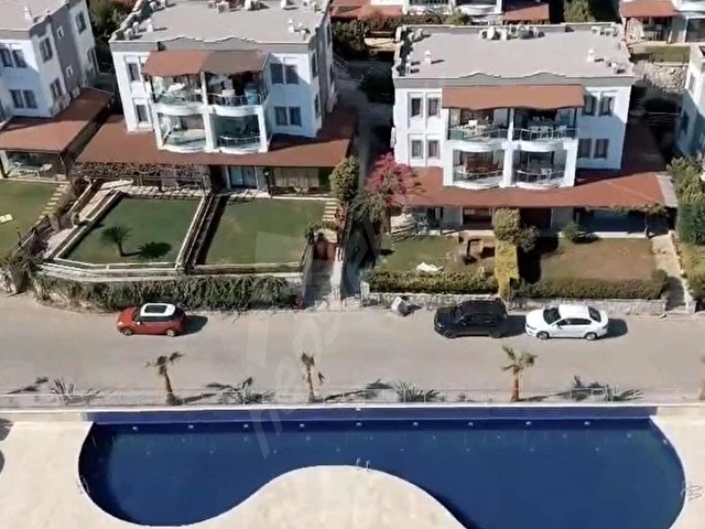 Denize Sıfır Site İçerisinde Satılık Bahçeli 3+1 - Görsel 8