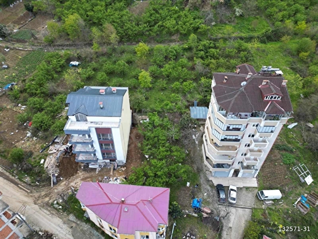 TRABZON YOMRA KAŞÜSTÜNDE SATILIK VEYA KAT KARŞILIĞI İMARLI ARSA