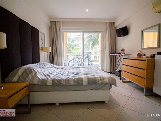 KUŞADASI GOLF RESORTTA DENİZ MANZARALI EŞYALI SATILIK 2+1 DAİRE - Görsel 15