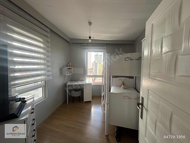 Ayvalıkta çarşının içinde merkezi konumda satılık Rum evi - Görsel 22