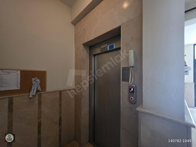 ÜSTÜNELDEN GÖRÜKLEDE MODERN TASARIM-GENİŞ M2-ARAKAT DAİRE - Görsel 6