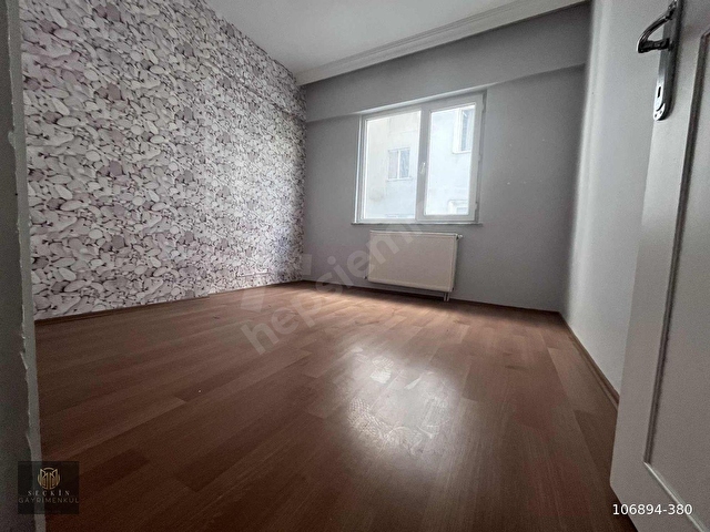 MALTEPE ZÜMRÜTEVLERDE PALMİYE SİTESİ SİTE İÇERİSİNDE 3+1 120 M2 - Görsel 9