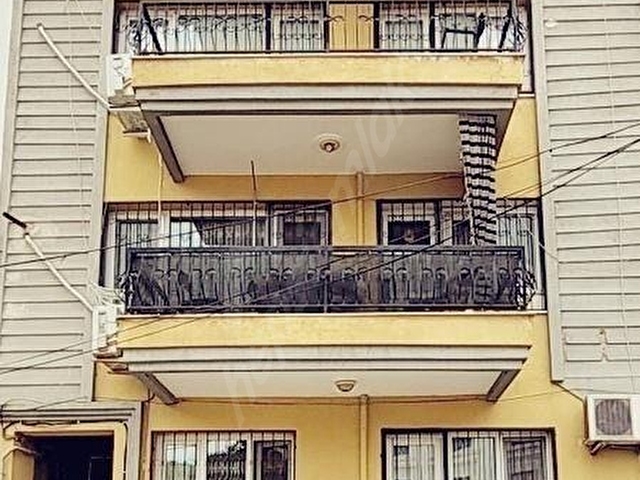LAÇİN’DEN BUCA KAYMAKAMLIĞI BİTİŞİĞİNDE SATILIK 3+1 DAİRE