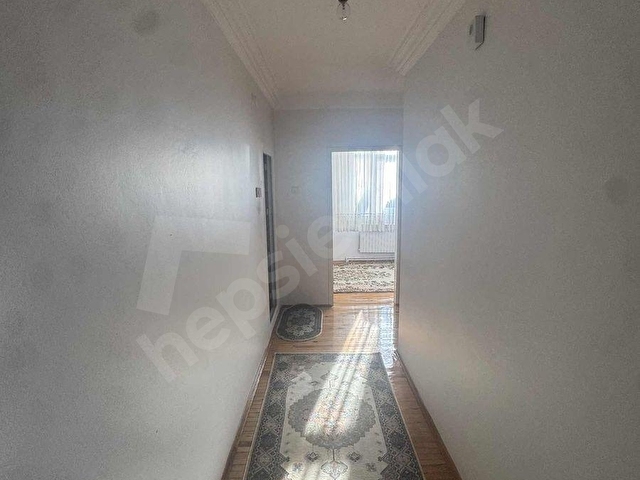 ÇAM GAYRİMENKULDEN ALBAYRAK CADDESİNDE 270M2 İÇİ YAPILI DAİRE - Görsel 29