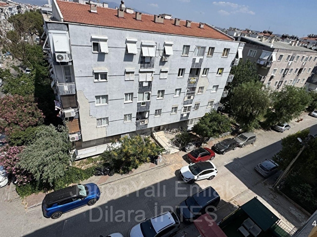 Karşıyaka Bahçelievler’de Otoparklı Üç Cepheli Satılık Daire - Görsel 12