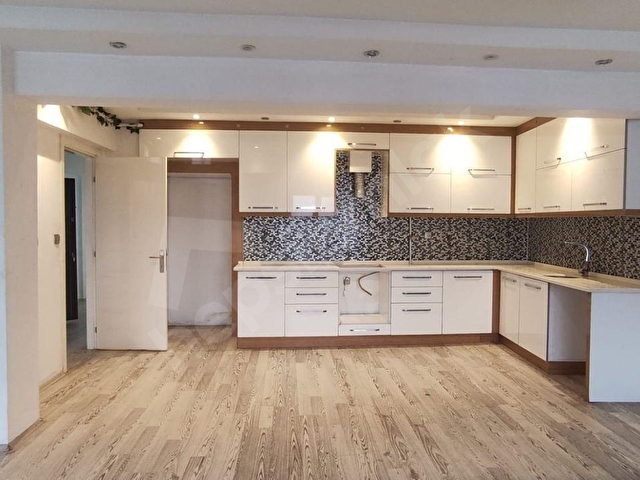 REMAX MODEL DEN LISE CADDESINDE 3+1 KIRALIK DAIRE