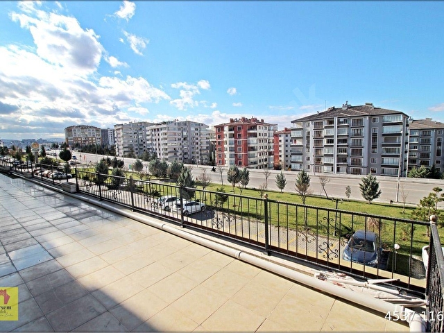 ETİMESGUT SEHİT OSMAN AVCI MAH İNCİ LİFE SİTESİ 2+1 TERAS BALKONLU GÜVENLİK OTOPARKLI KİRALIK DAİRE - Görsel 6