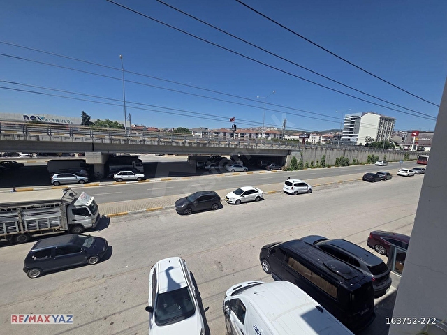 REMAX YAZDAN AYRI MUTFAKLI .EŞYALI 1+1 KIRALIK DAIRE