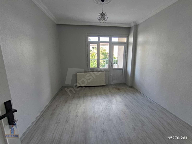 MARMARAYA YÜRÜME MESAFESİNDE KİRALIK GENİŞ 2+1 ARA KAT BALKONLU - Görsel 12