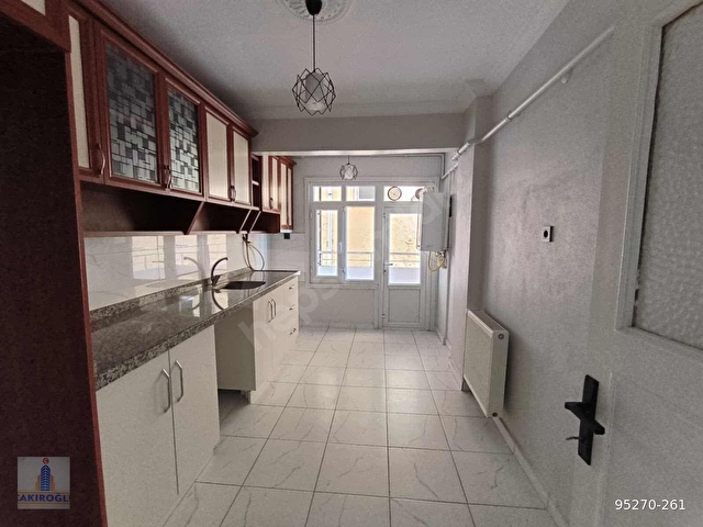 MARMARAYA YÜRÜME MESAFESİNDE KİRALIK GENİŞ 2+1 ARA KAT BALKONLU - Görsel 6