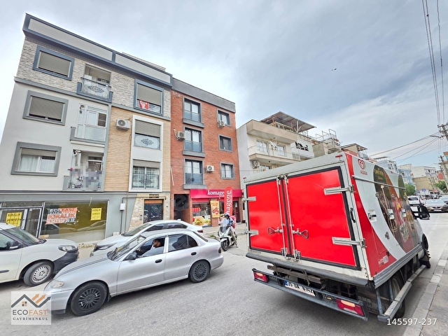 BARIŞ CADDESİNDE HAREKETLİ LOKASYONDA KİRALIK DÜKKAN - Görsel 13