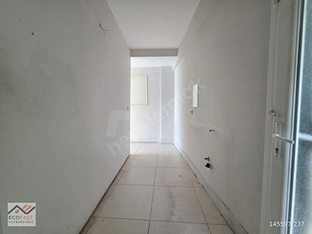 BARIŞ CADDESİNDE HAREKETLİ LOKASYONDA KİRALIK DÜKKAN - Görsel 24