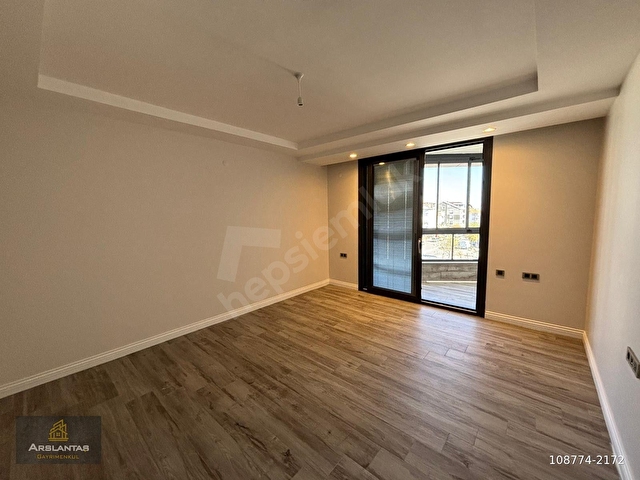 ARSLANTAŞ GAYRİMENKULden İBRAHİM HAKKI KONYALI MH. 3+1 185m² GENİŞ ve FERAH SATILIK LÜX DAİRE - Görsel 8