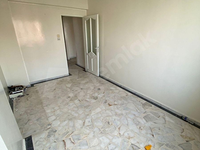 HÜRREM EMLAK tan KARATAŞ 1ci BÖLGEDE KİRALIK 3+1 DAİRE - Görsel 6