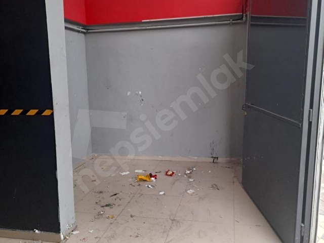 MAMAK ,DURALİALIÇ MH. ,985 SK. BAŞINDA ,KULLANIŞLI ,KOMBİLİ ,ÇİFT TUVALET VE MUTFAKLI DÜKKAN - Görsel 8