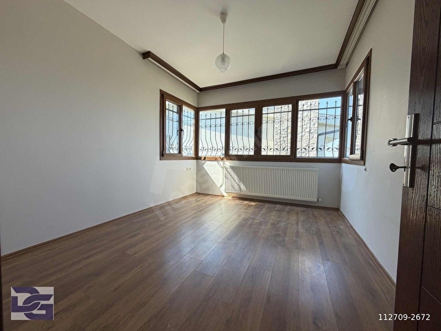 Urla da 1250 m² İçerisinde 5+1 KİRALIK Müstakil HAVUZLU VİLLA - Görsel 8