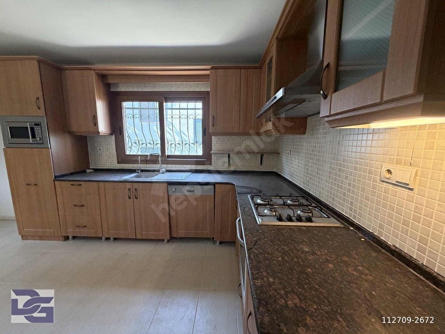Urla da 1250 m² İçerisinde 5+1 KİRALIK Müstakil HAVUZLU VİLLA - Görsel 10