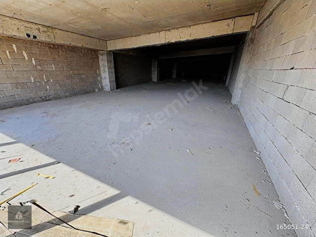 İVEDİĞİN GİRİŞİNDE SEÇKİN POMPA ARKASI KİRALIK 750 M2 DÜKKAN - Görsel 4
