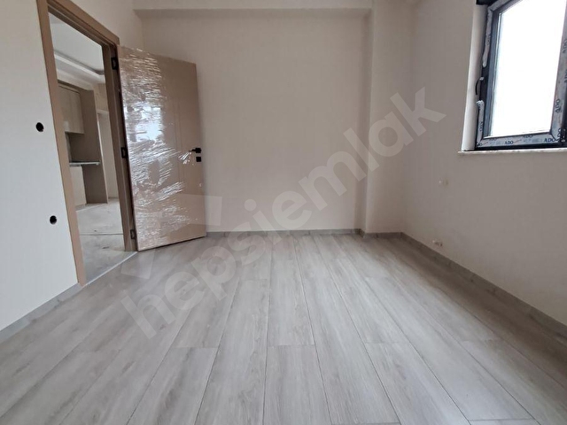 TRAMVAY DİBİNDE KREDİYE UYG1+1 70M2ASANSÖRLÜ SATILIK GENİŞ DAİRE - Görsel 23