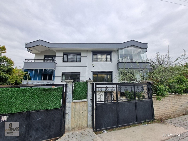 BUHARA MAHALLESİNDE FIRSATLIK BAKIMLI SATILIK VİLLA