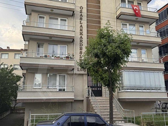 BECIKOĞLU EMLAK KİRALIK GENİŞ 2+1 DAİRE
