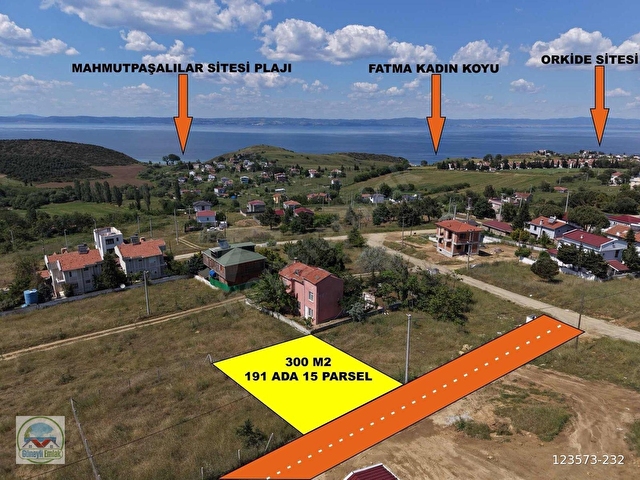 GÜNEYLİ EMLAKTAN SATILIK 300 M2 İNŞAAT İZİNLİ FIRSAT ARSA